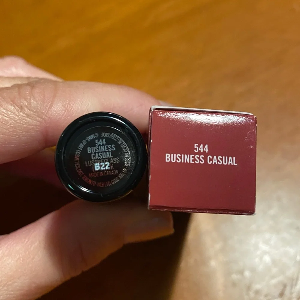 MAC Lustreglass Lipstick Business Casual